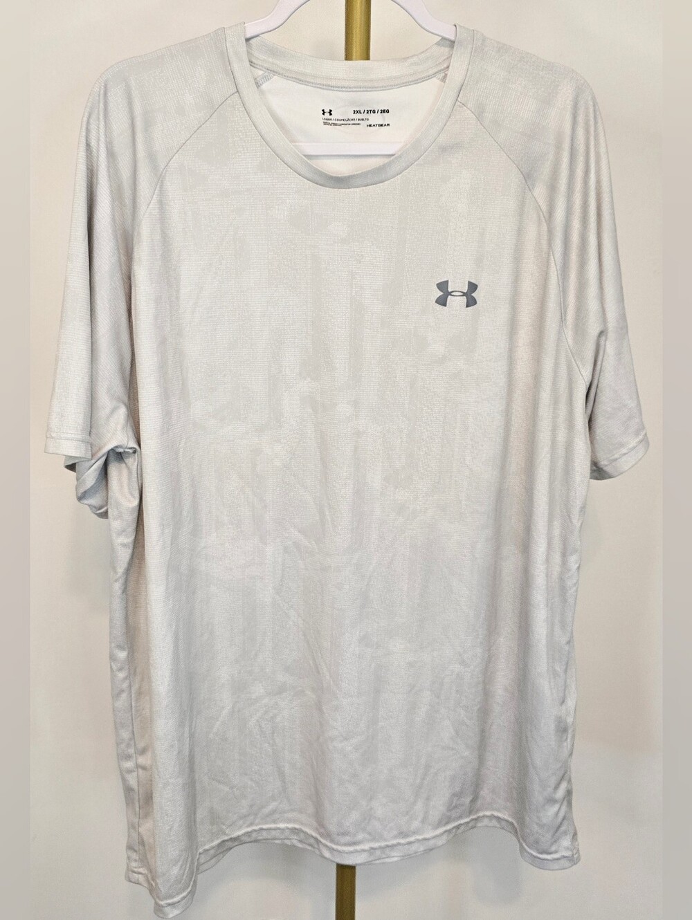 Under Armour HeatGear Performance Athletic Training Gym Running Tee Moisture Wic